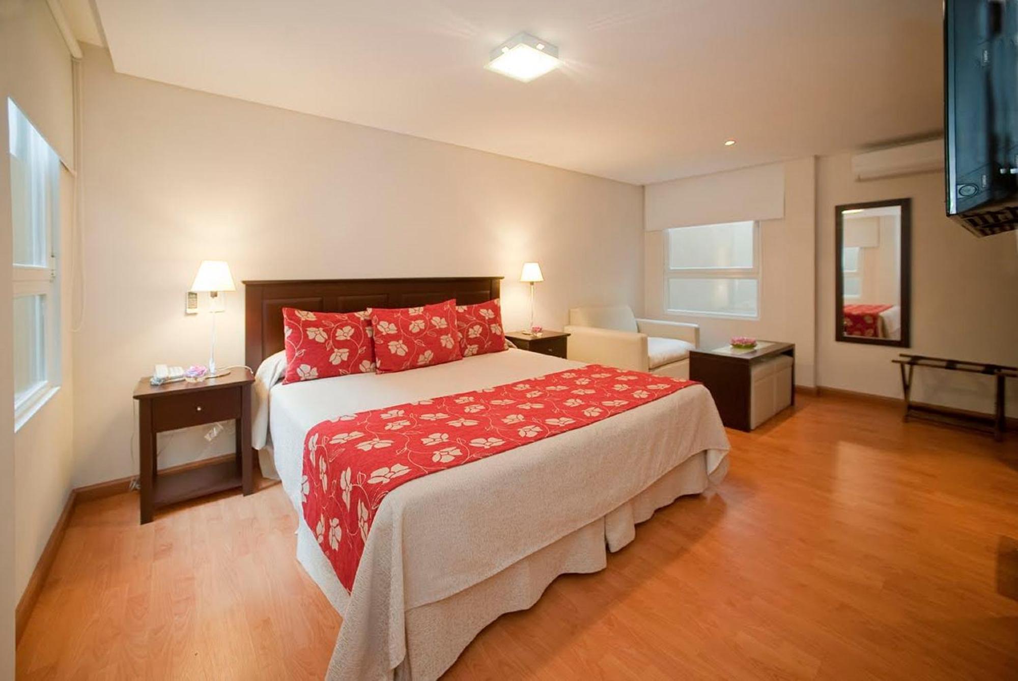Hotel Esmeralda Select Mar del Plata Exterior photo